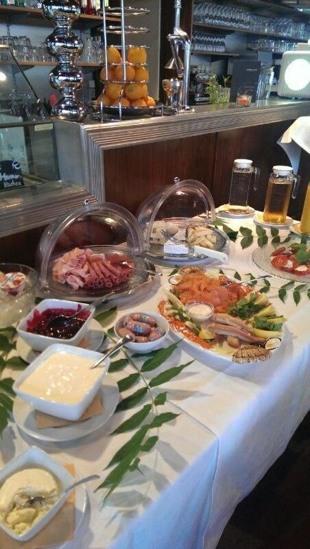 Hotel Mariotto Am Burghof 로라흐 외부 사진
