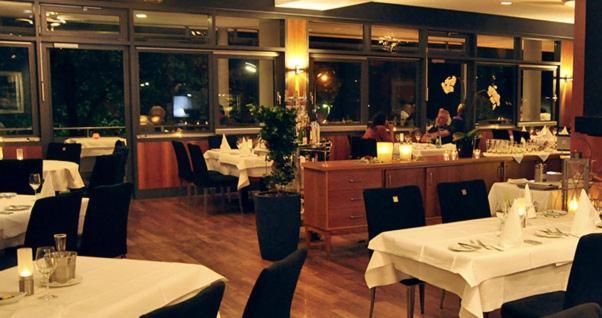 Hotel Mariotto Am Burghof 로라흐 외부 사진
